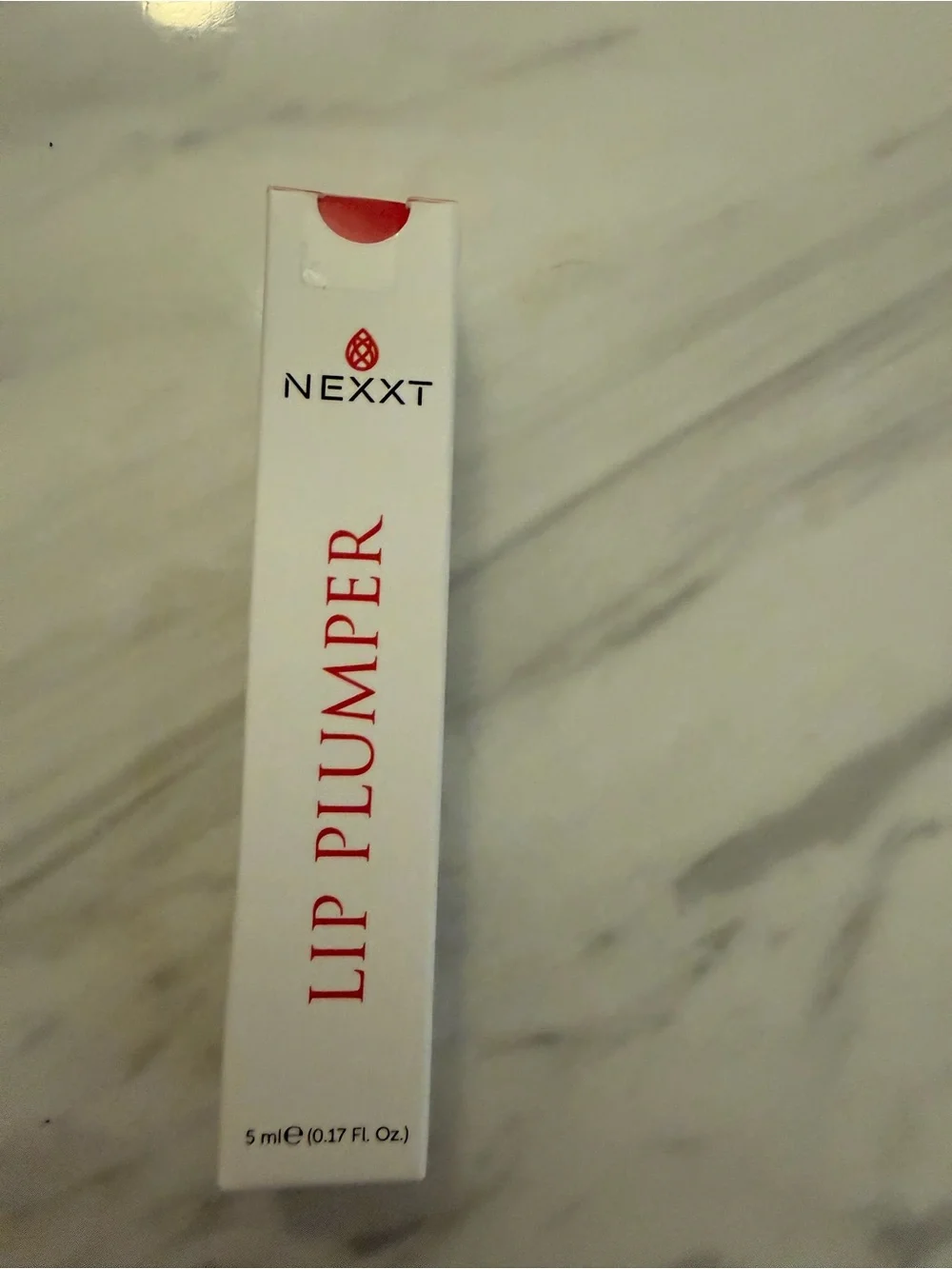 Bundle of 3 - NEXXT Lip Plumper, lip gloss and makeup brush